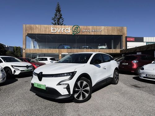 Renault Mégane E-Tech - Photo 1