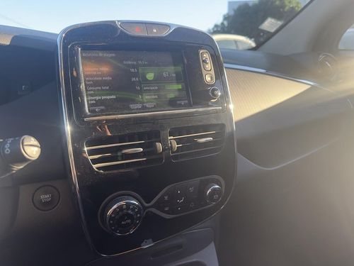 Renault Zoe - Photo 20