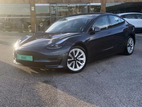 Tesla Model 3 - Photo 2