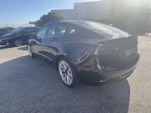 Tesla Model 3 - Photo 8