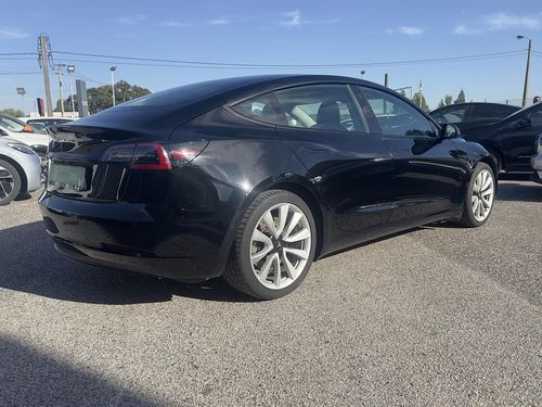 Tesla Model 3 - Photo 12