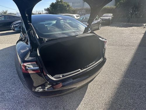 Tesla Model 3 - Photo 13