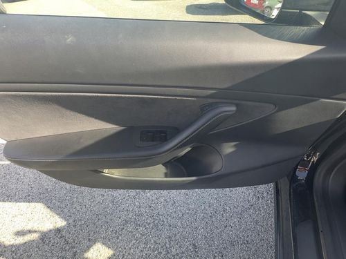 Tesla Model 3 - Photo 16