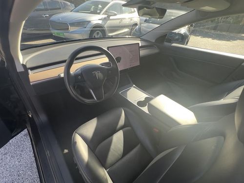 Tesla Model 3 - Photo 17