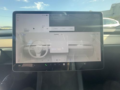 Tesla Model 3 - Photo 24