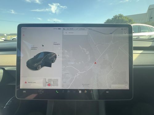 Tesla Model 3 - Photo 23