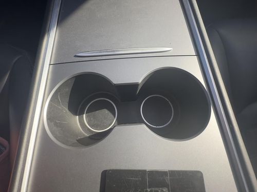 Tesla Model 3 - Photo 35