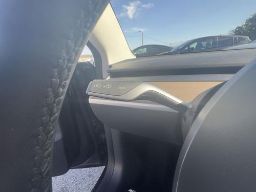 Tesla Model 3 - Photo 37