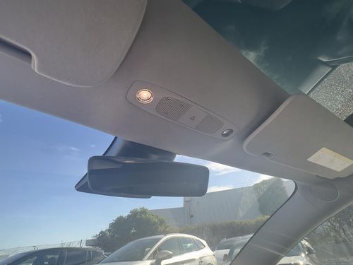 Tesla Model 3 - Photo 41