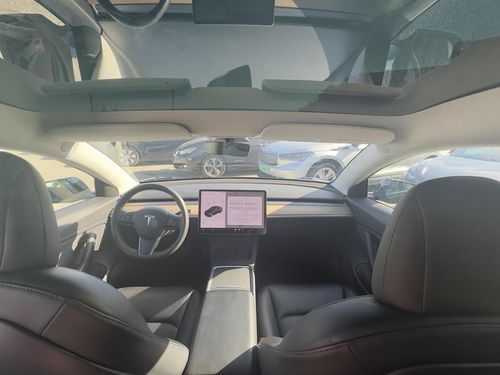 Tesla Model 3 - Photo 43