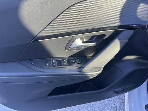 Peugeot e-208 - Photo 14