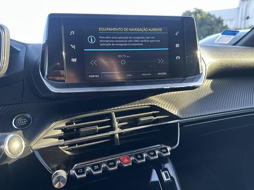 Peugeot e-208 - Photo 26