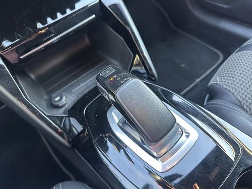 Peugeot e-208 - Photo 29