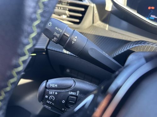 Peugeot e-208 - Photo 33