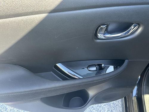 Nissan Leaf - Photo 17