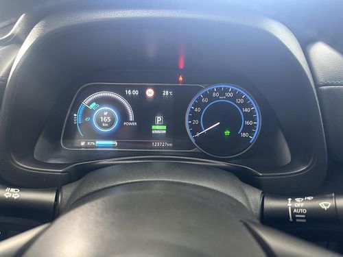 Nissan Leaf - Photo 19
