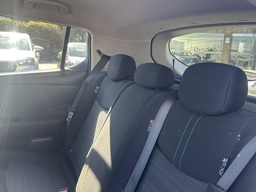 Nissan Leaf - Photo 18