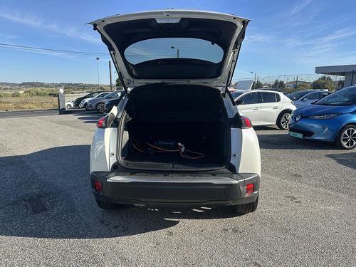 Peugeot e-2008 - Photo 11
