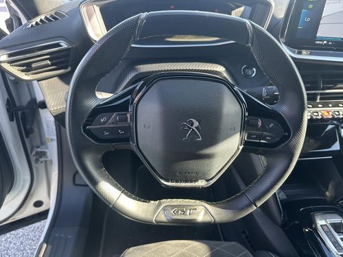 Peugeot e-2008 - Photo 21
