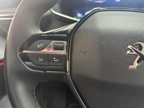 Peugeot e-2008 - Photo 24