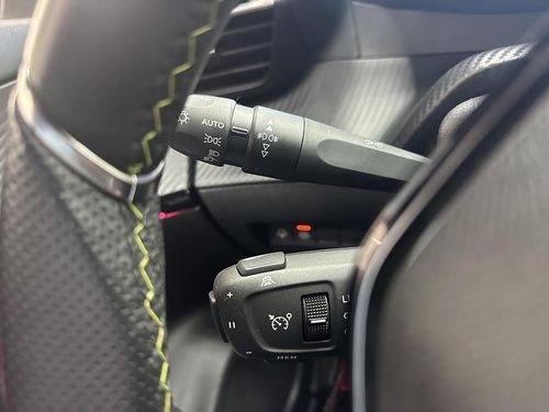 Peugeot e-2008 - Photo 23