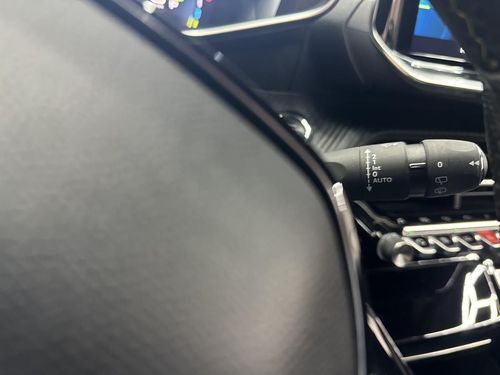 Peugeot e-2008 - Photo 26