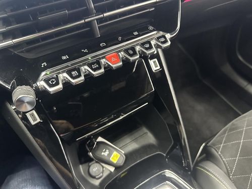 Peugeot e-2008 - Photo 34