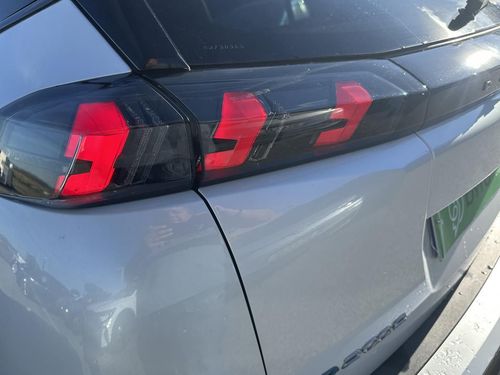 Peugeot e-2008 - Photo 42