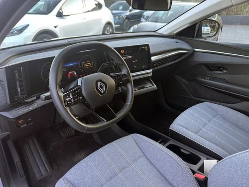 Renault Mégane E-Tech - Photo 17