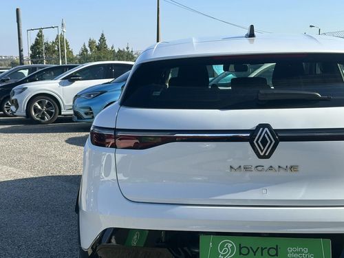 Renault Mégane E-Tech - Photo 11