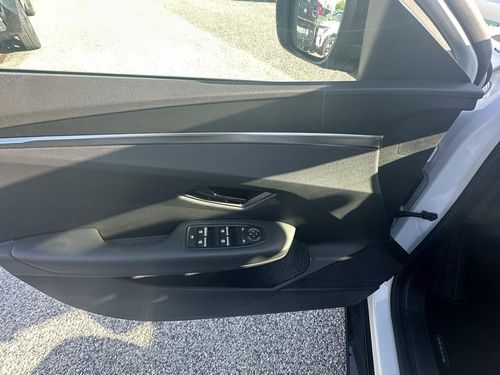 Renault Mégane E-Tech - Photo 17