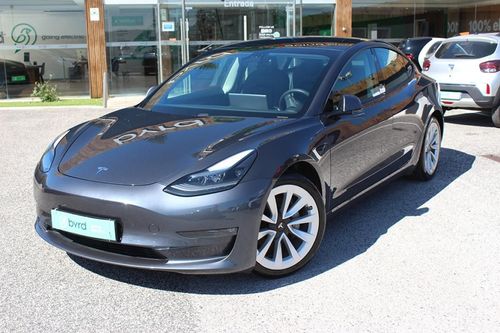 Tesla Model 3 - Photo 2