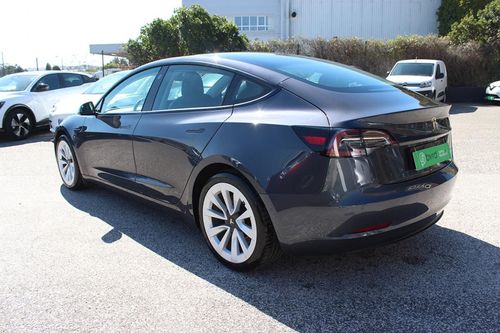 Tesla Model 3 - Photo 8