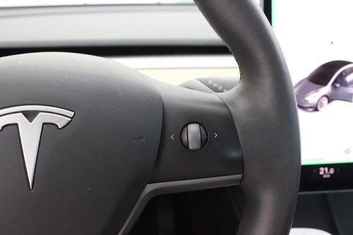 Tesla Model 3 - Photo 30