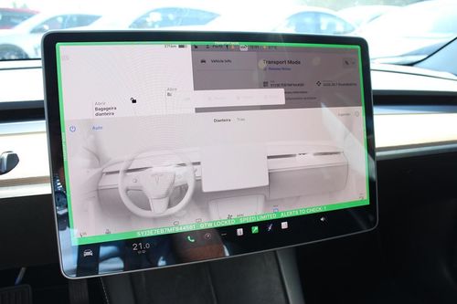 Tesla Model 3 - Photo 19