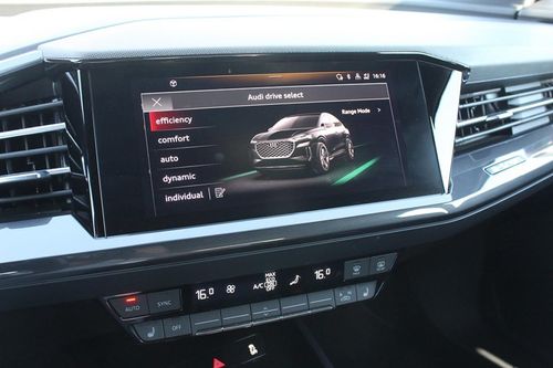 Audi Q4 Sportback e-tron - Photo 30