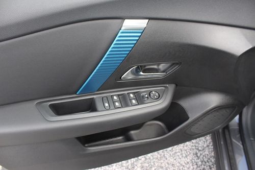 Citroen e-C4 - Photo 17