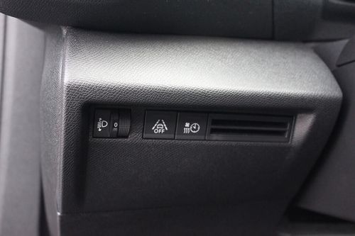 Citroen e-C4 - Photo 18