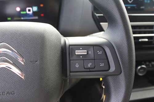 Citroen e-C4 - Photo 33