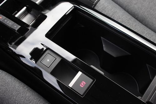 Citroen e-C4 - Photo 38