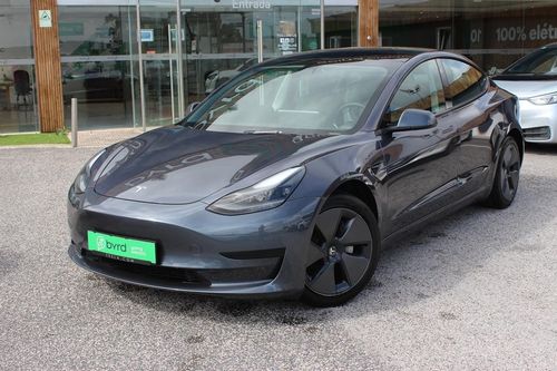 Tesla Model 3 - Photo 2
