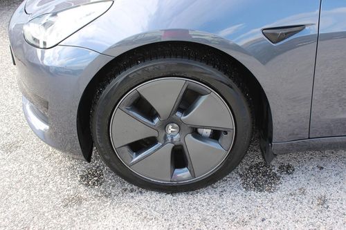 Tesla Model 3 - Photo 8