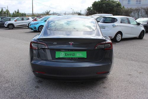 Tesla Model 3 - Photo 11
