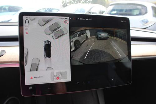 Tesla Model 3 - Photo 26