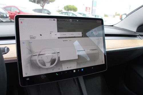 Tesla Model 3 - Photo 29