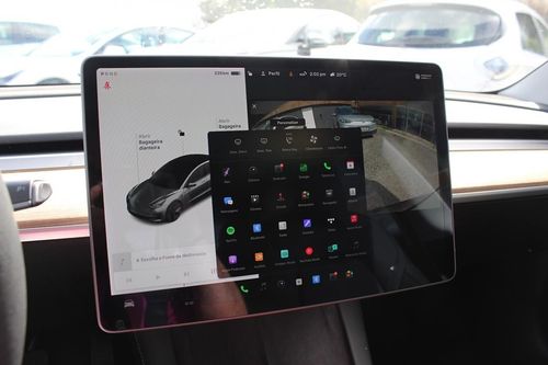 Tesla Model 3 - Photo 35