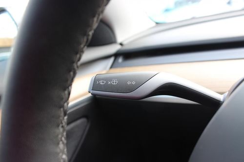 Tesla Model 3 - Photo 38