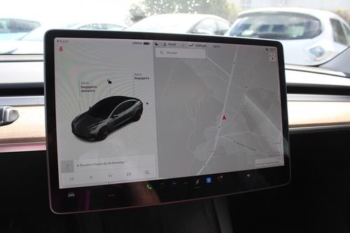 Tesla Model 3 - Photo 37