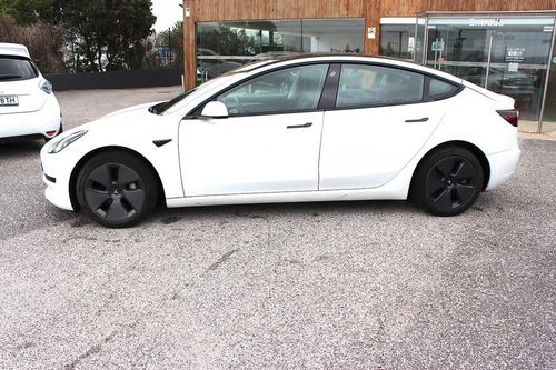 Tesla Model 3 - Photo 10