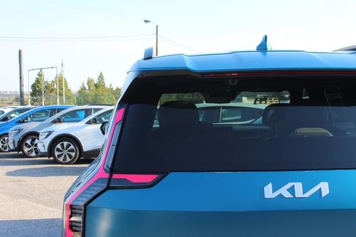 Kia EV9 - Photo 10